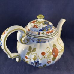 Faenza grote theepot hoog 18 cm, inhoud 1500 cc.