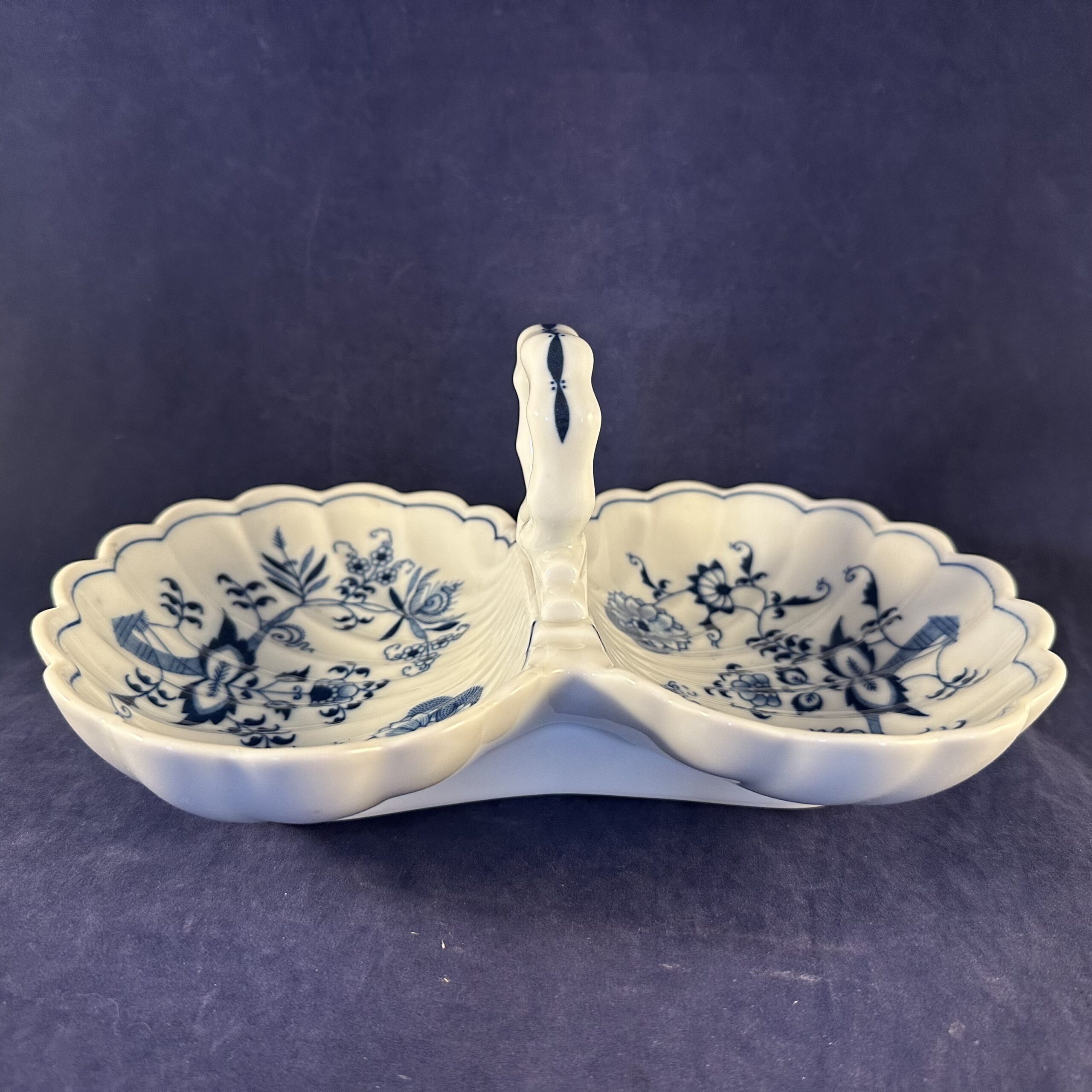 Blue Danube tweevakschaal met greep 24 x 17,5 cm. hoog 11 cm. - Afbeelding 2