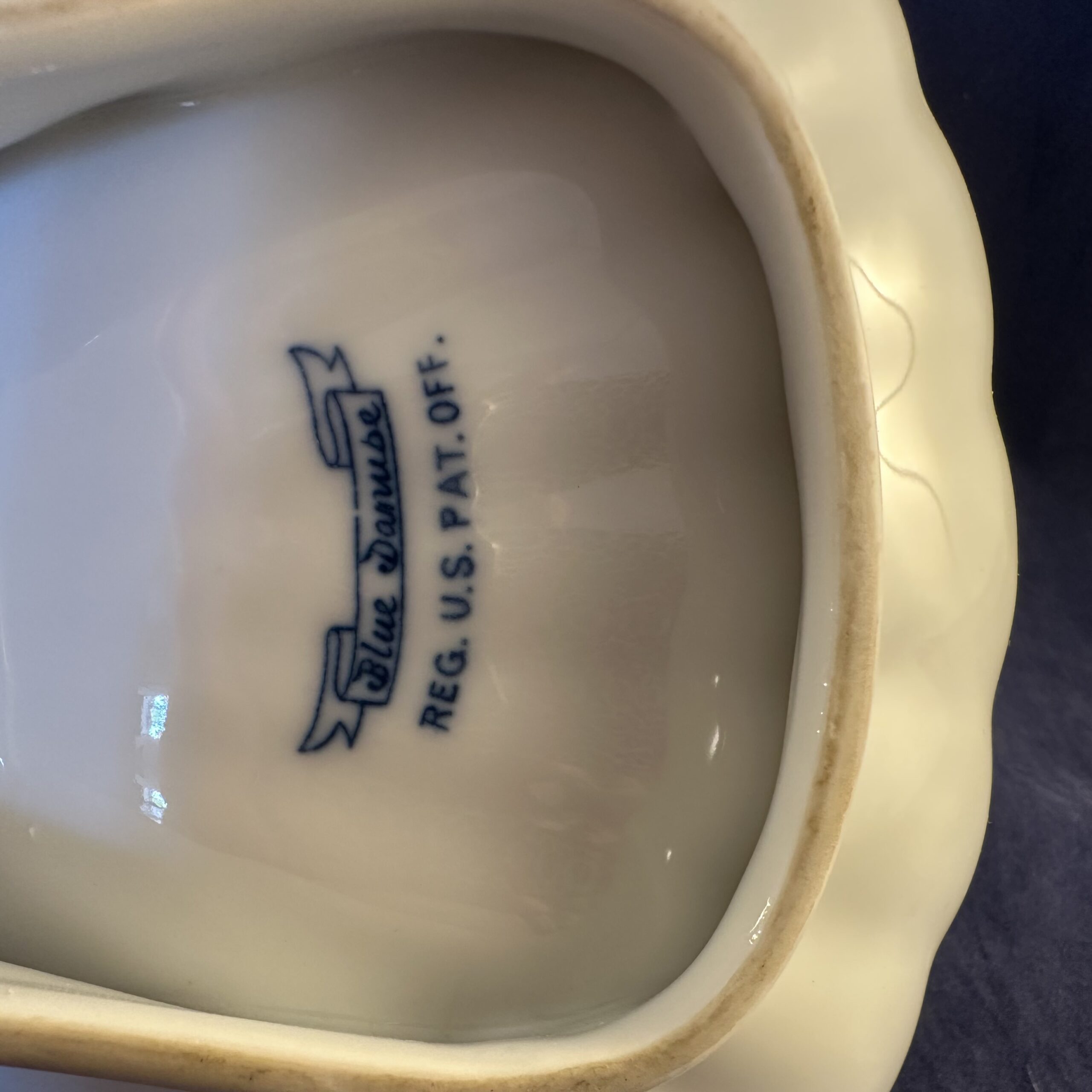 Blue Danube tweevakschaal met greep 24 x 17,5 cm. hoog 11 cm. - Afbeelding 5