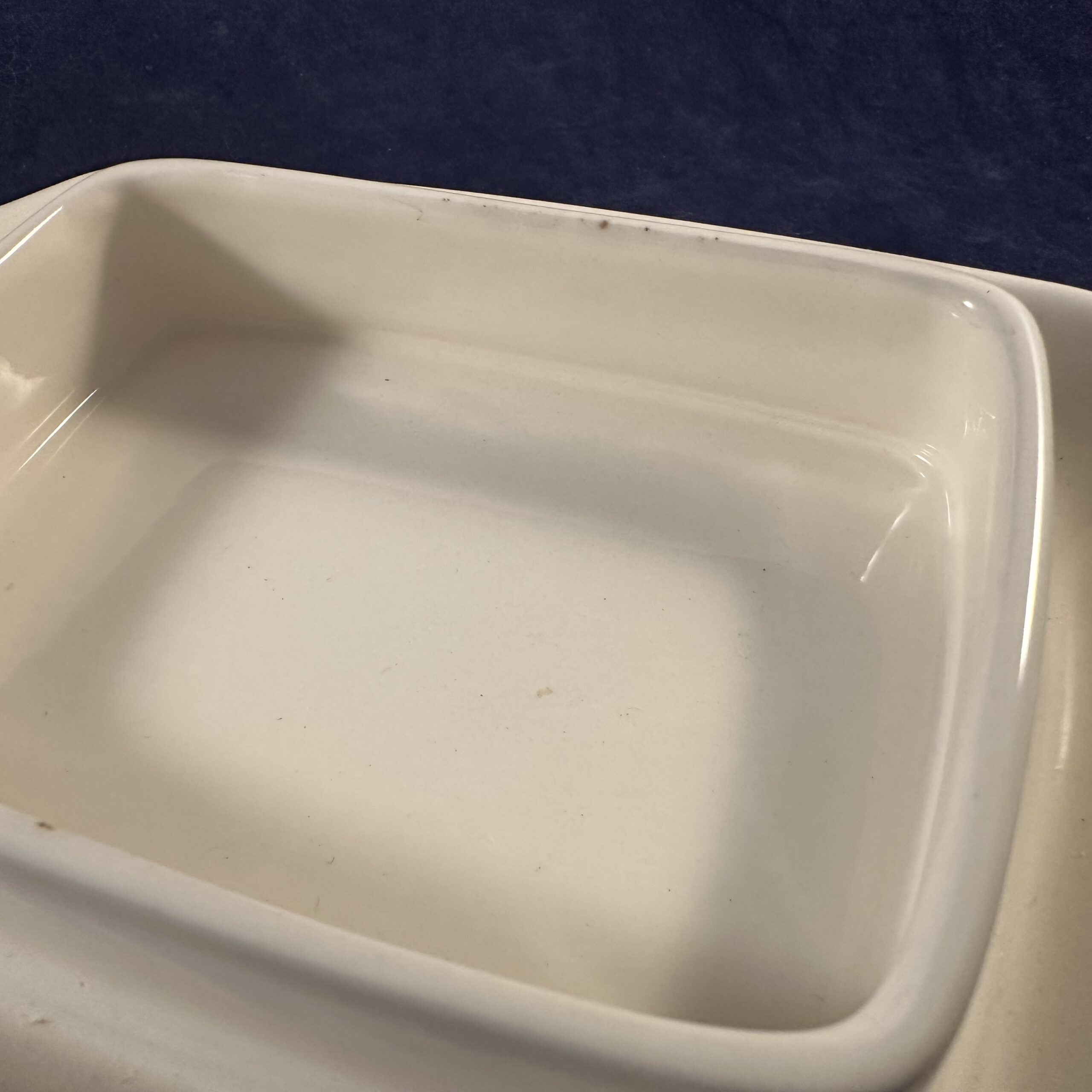 Wedgwood Edme botervloot 13 x 19 cm, hoog 8,5 cm - Afbeelding 4