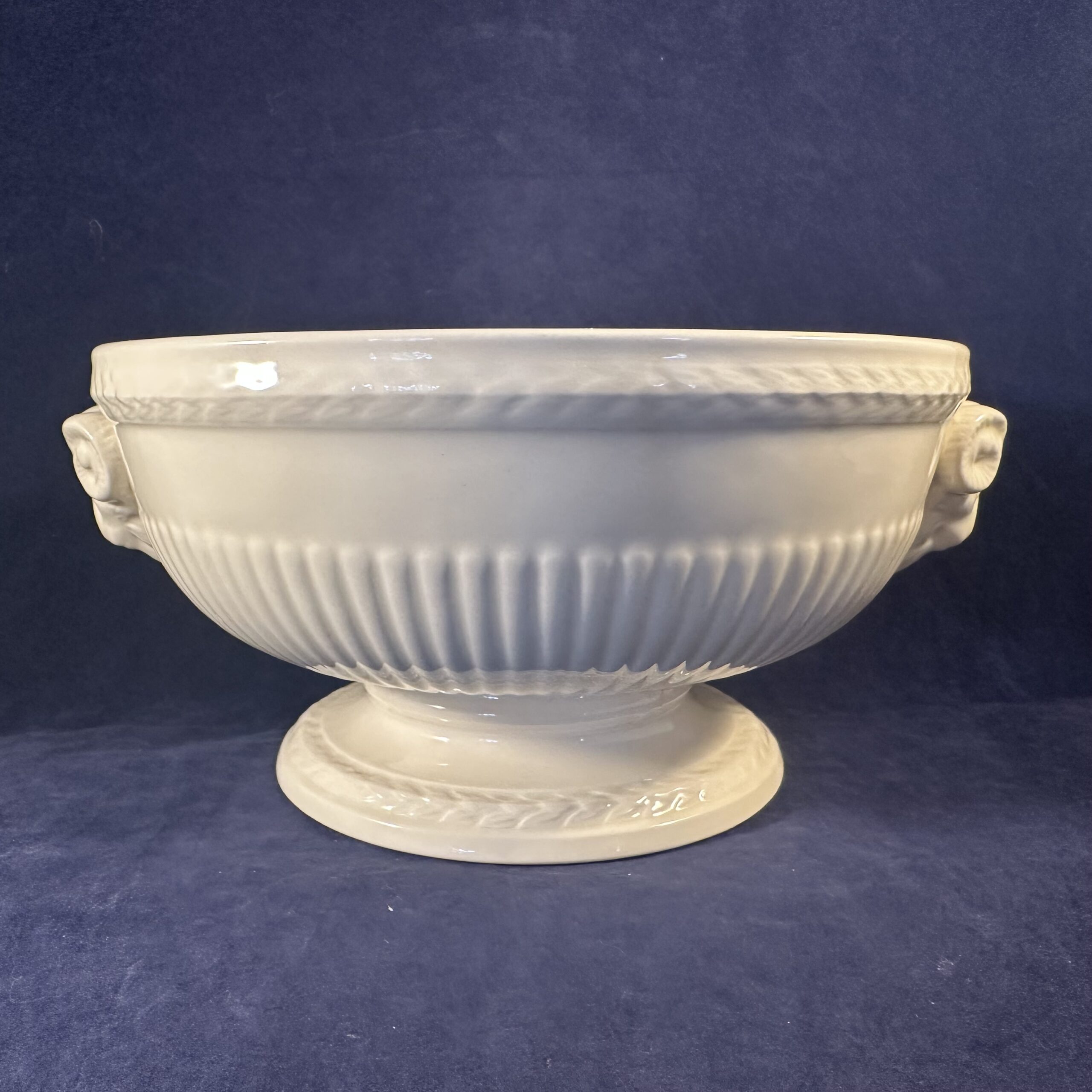 Wedgwood Edme dekschaal zonder deksel/ open schaal Ø 20,5cm, hoog 10,5 cm - Afbeelding 3