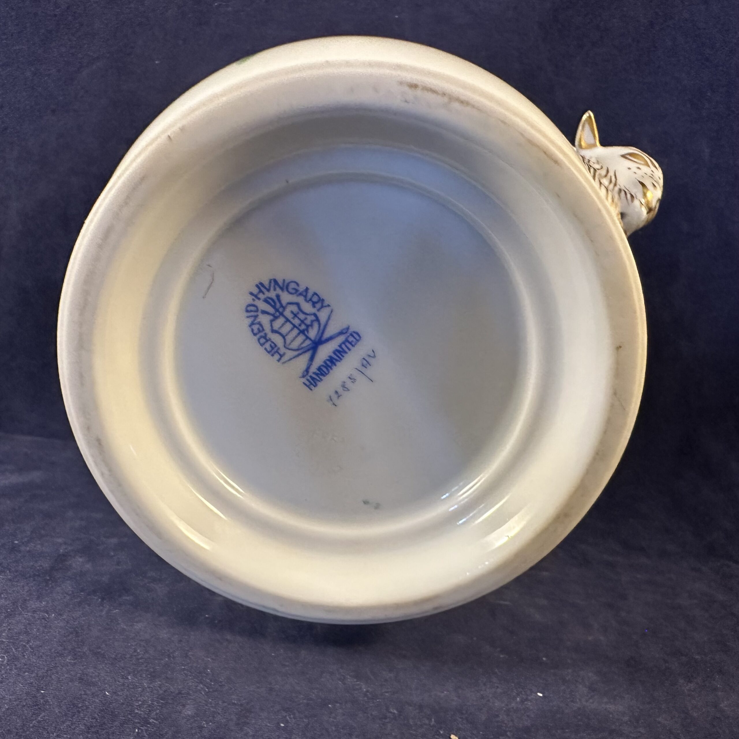 Herend Apponyi groen cachepot met ramskoppen nr 7285, hoog 9,4 cm Ø 11,2 cm. - Afbeelding 3