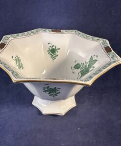 Herend Apponyi groen achtkantig schaaltje op voet Ø 15,5 hoog 9 cm nr 7849