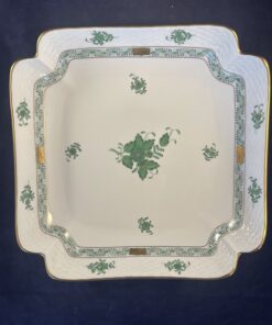 Herend Apponyi groen vierkante schaal 25,5 x 25,5 cm diep 5 cm. nr 181