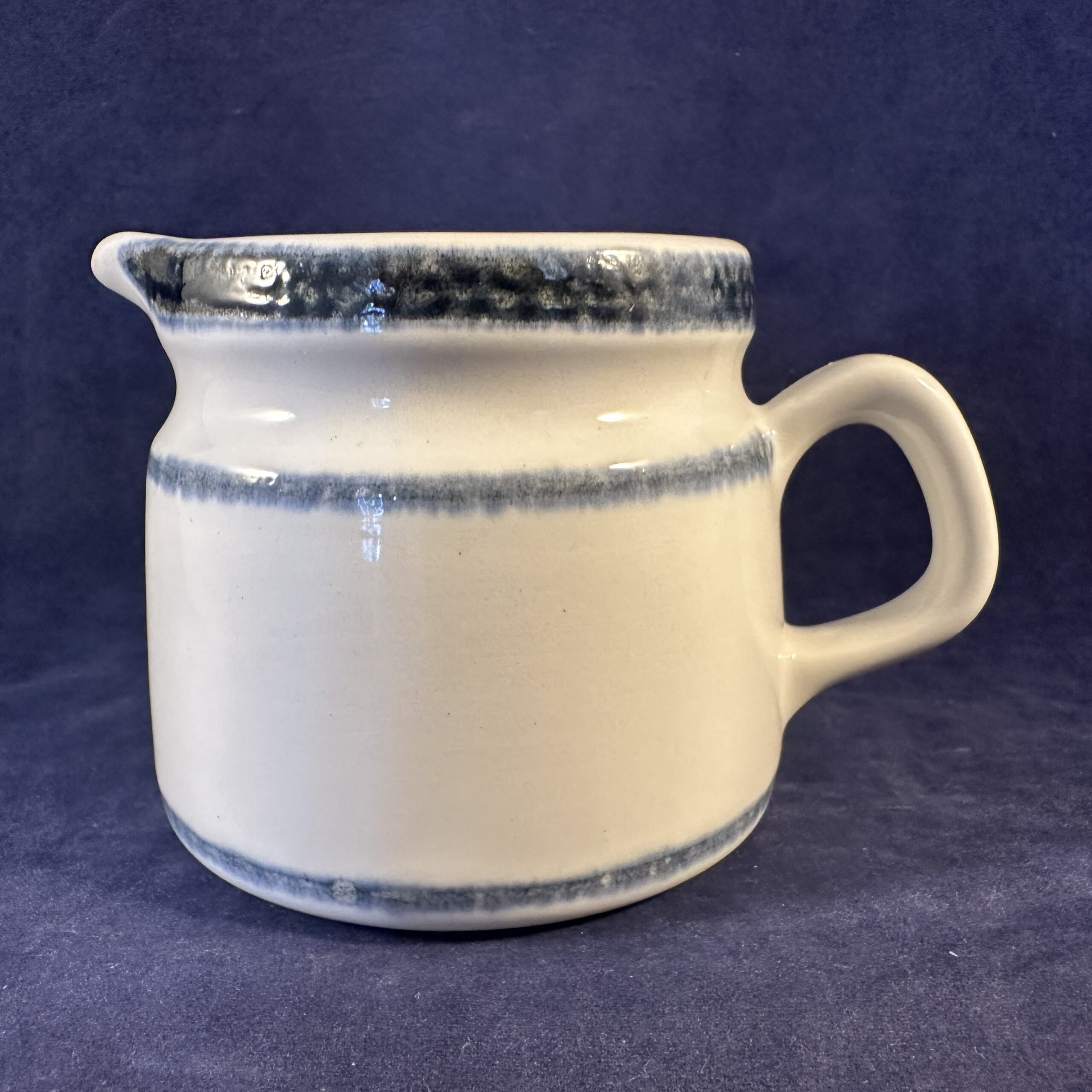 Rörstrand 'Fjord' roomkan 6,5 cm hg