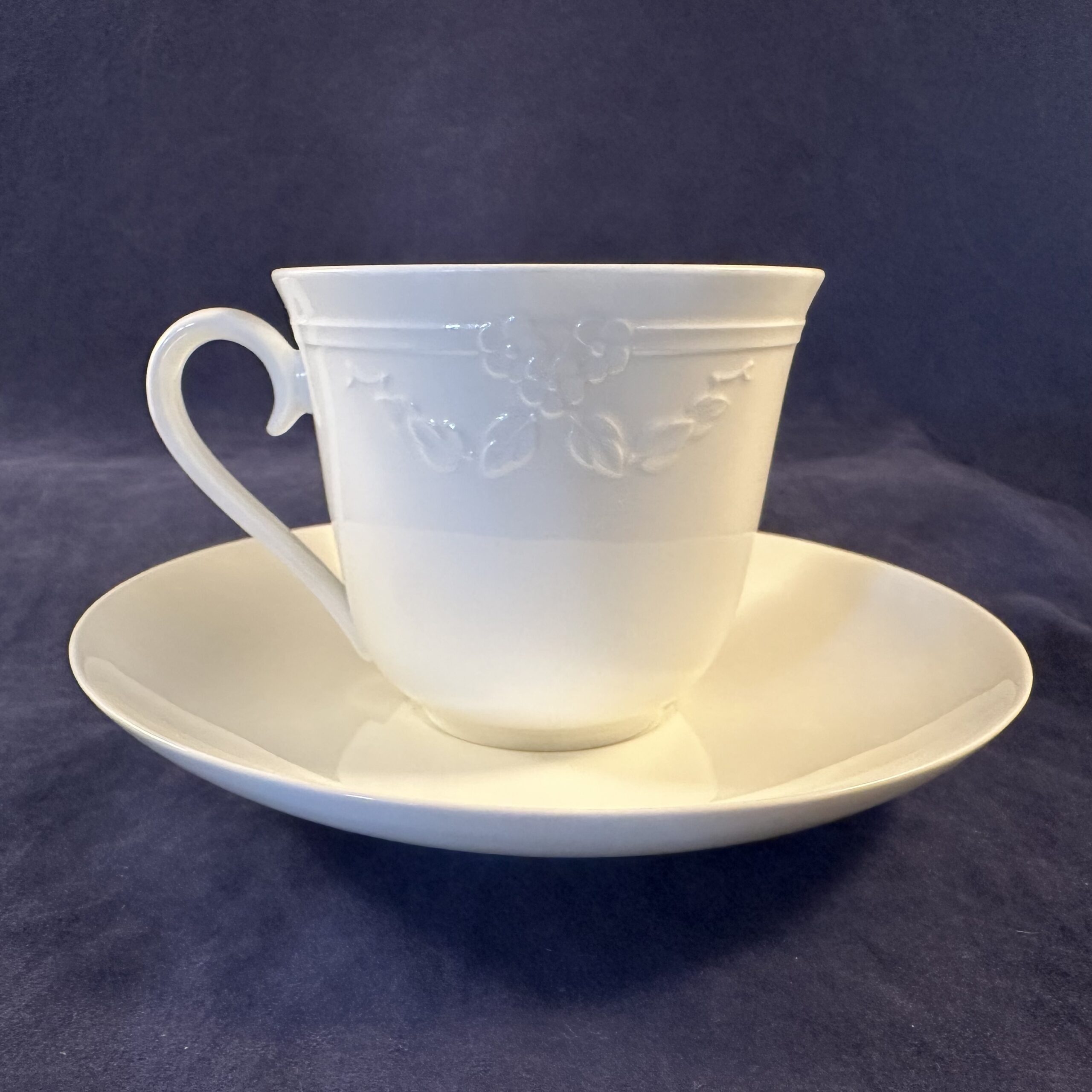 Villeroy & Boch 'Fiori Weiss'koffiekop en schotel Ø 8 cm hoog 7 cm. - Afbeelding 3