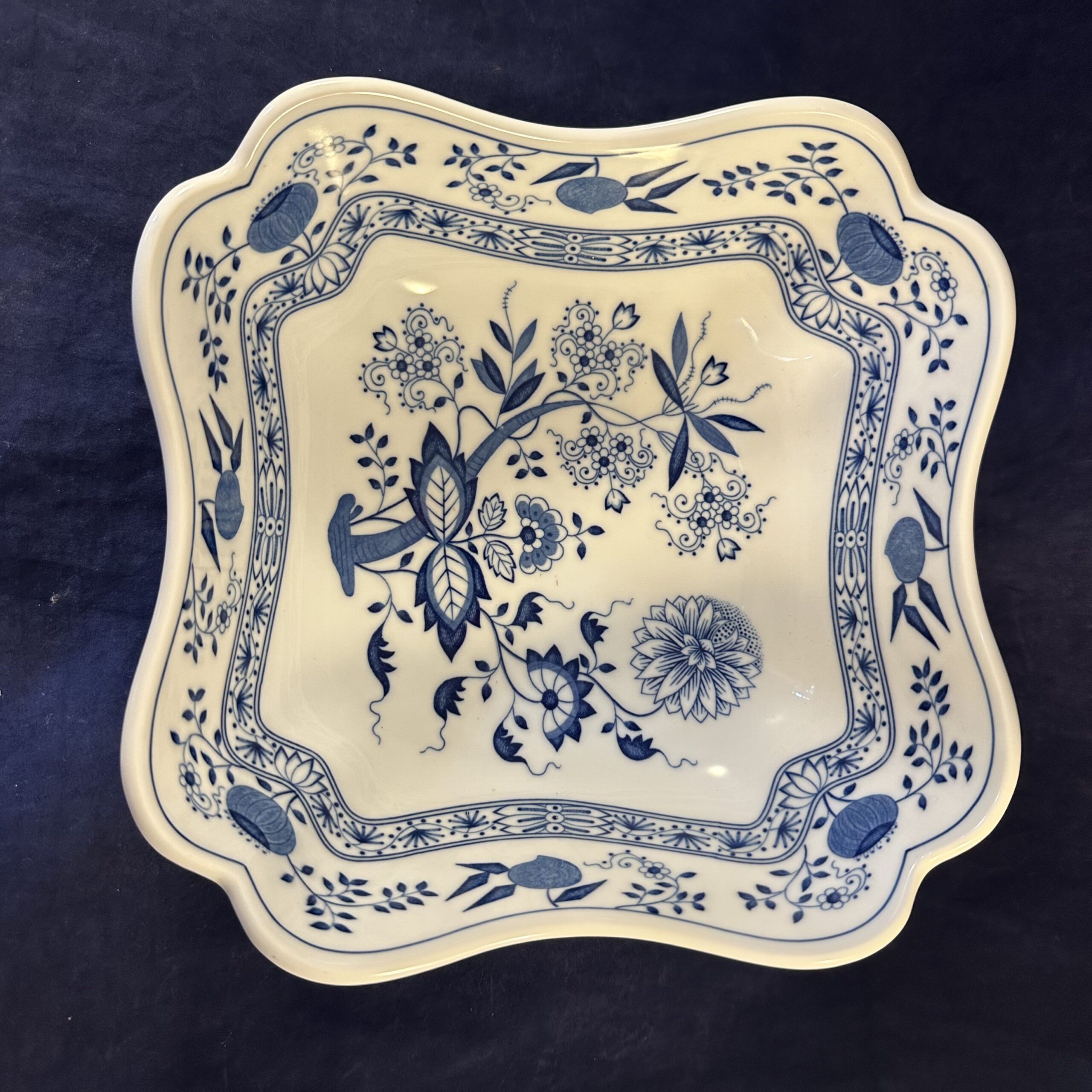 Hutschenreuther Zwiebelmuster grote vierkante schaal - salade schaal 20,5 x 20,5 cm, hoog 8,5 cm. - Afbeelding 2