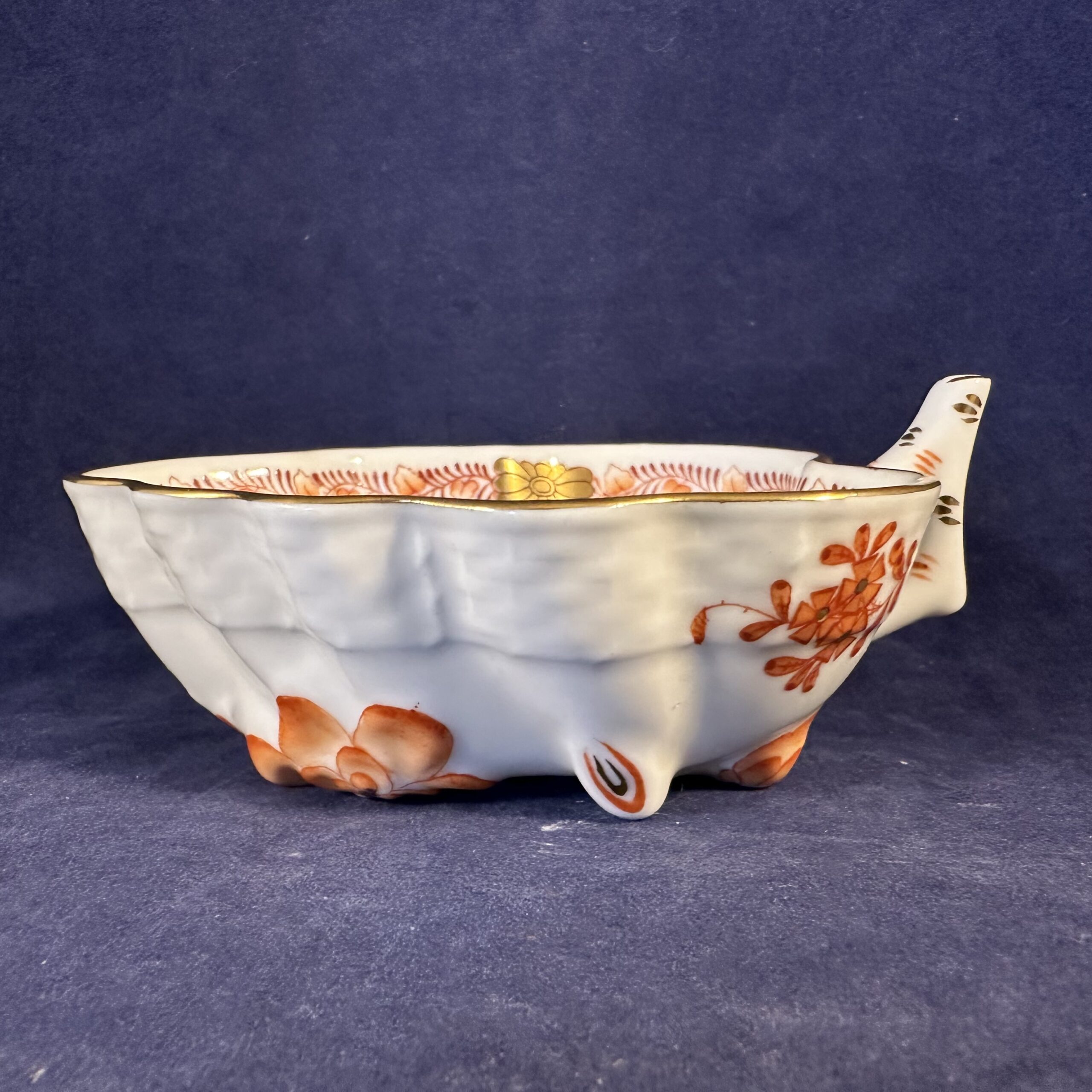 Herend Apponyi marron/orange schaaltje in bladvorm 8 x 10 cm, hoog 4 cm nr 680