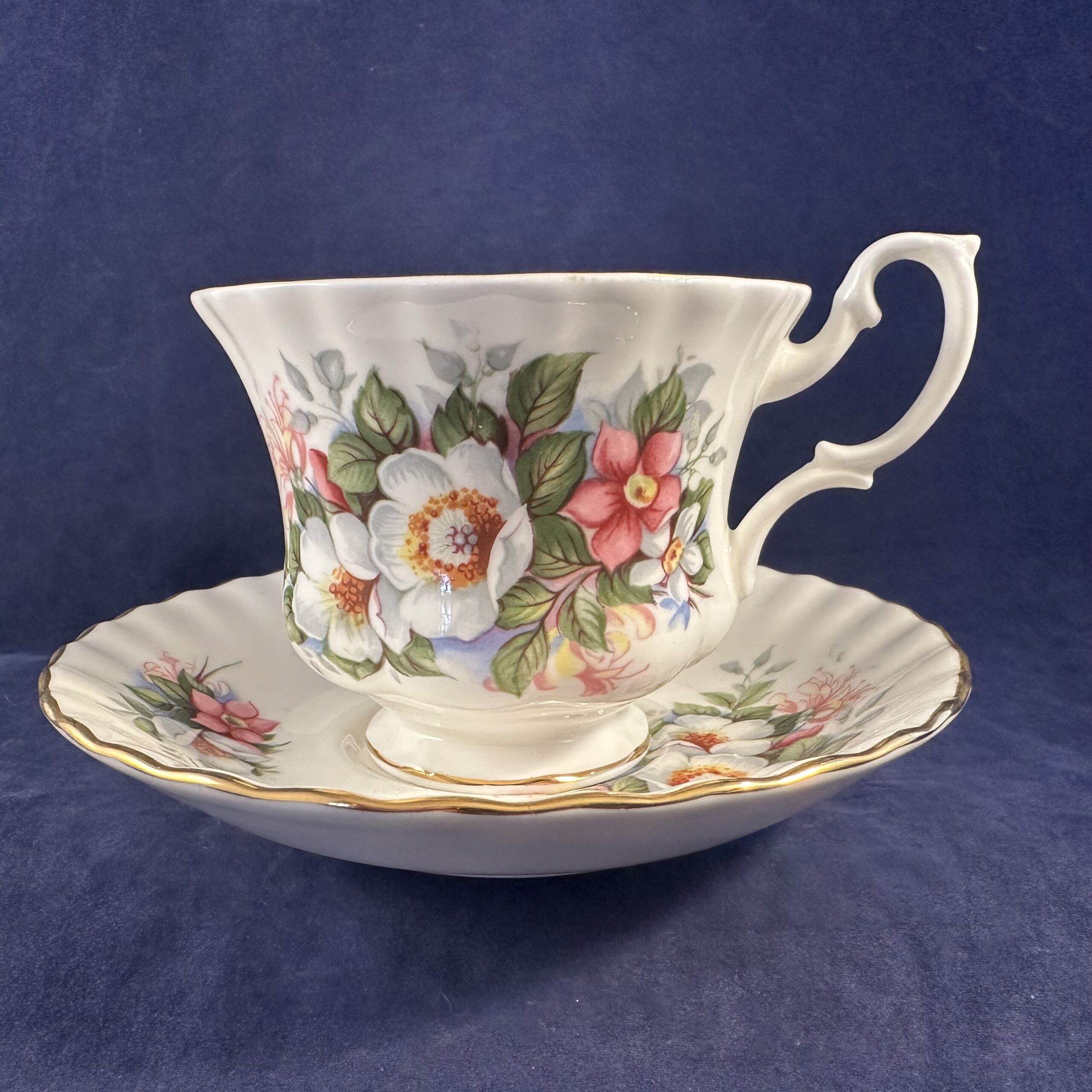 Royal Albert 'Summertime series' 'Woodborough' herenkop en schotel Ø 7,3 cm hoog 7,5 cm