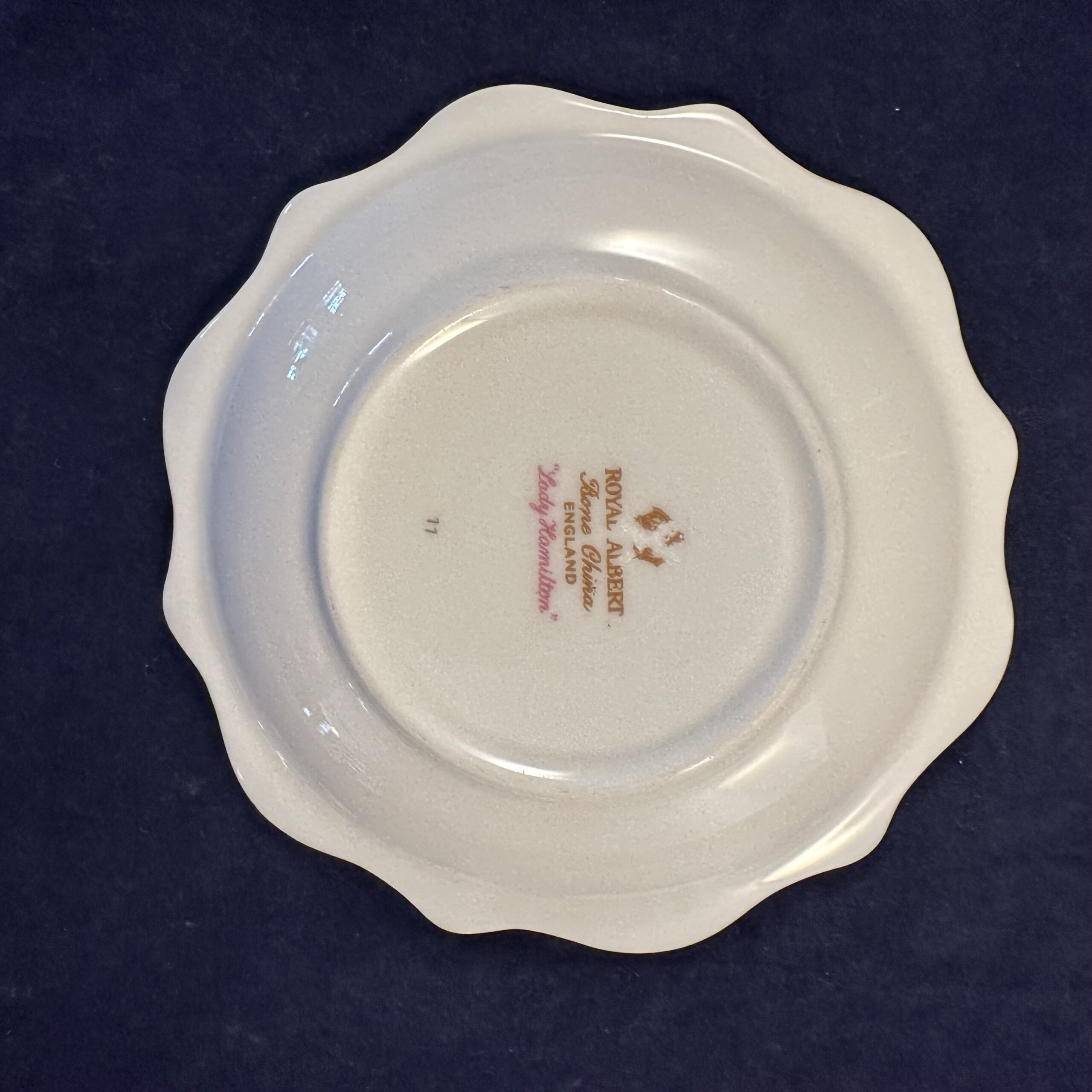 Royal Albert Lady Hamilton petit four bordje Ø 11 cm - Afbeelding 2