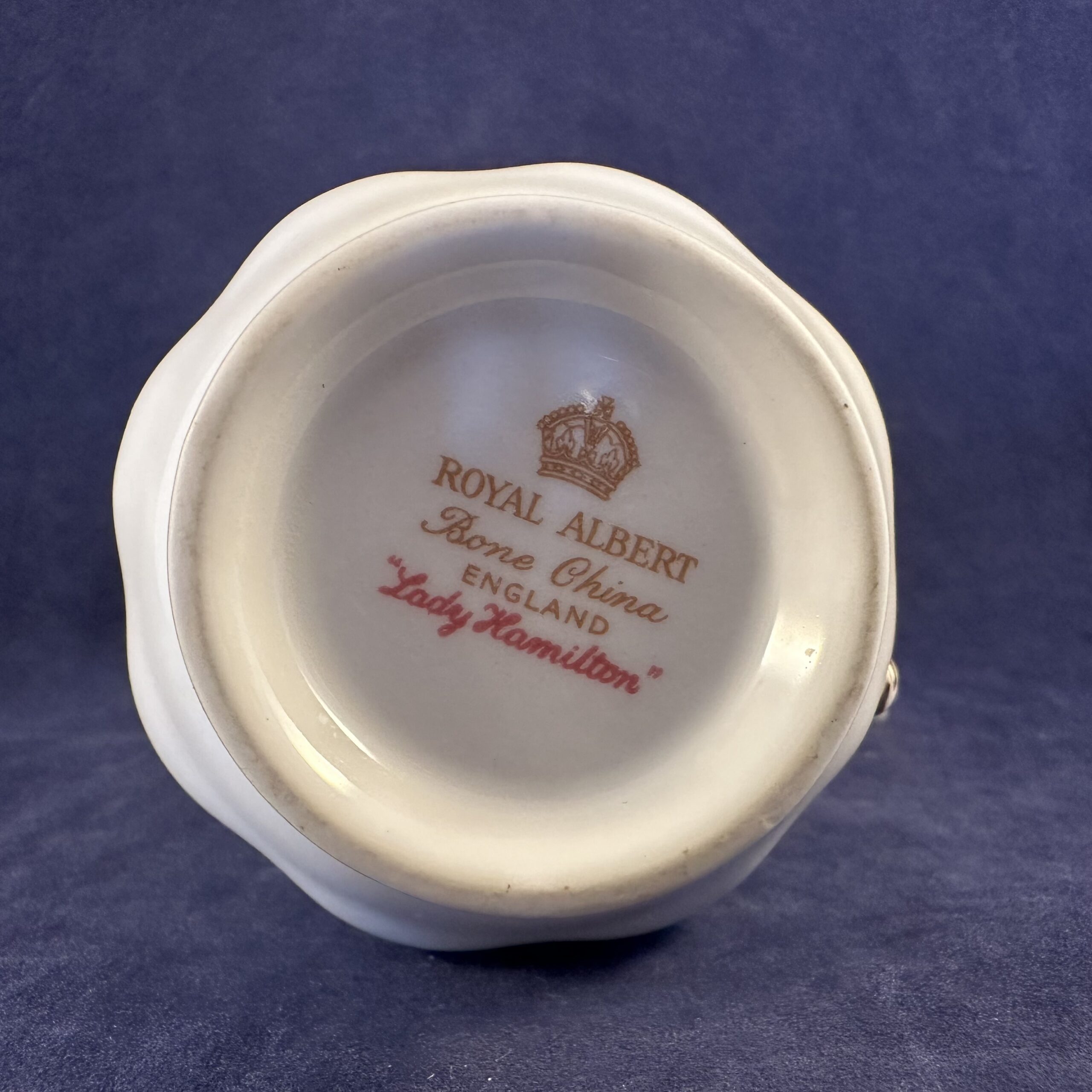 Royal Albert Lady Hamilton roomkannetje hoog 9 cm. - Afbeelding 4