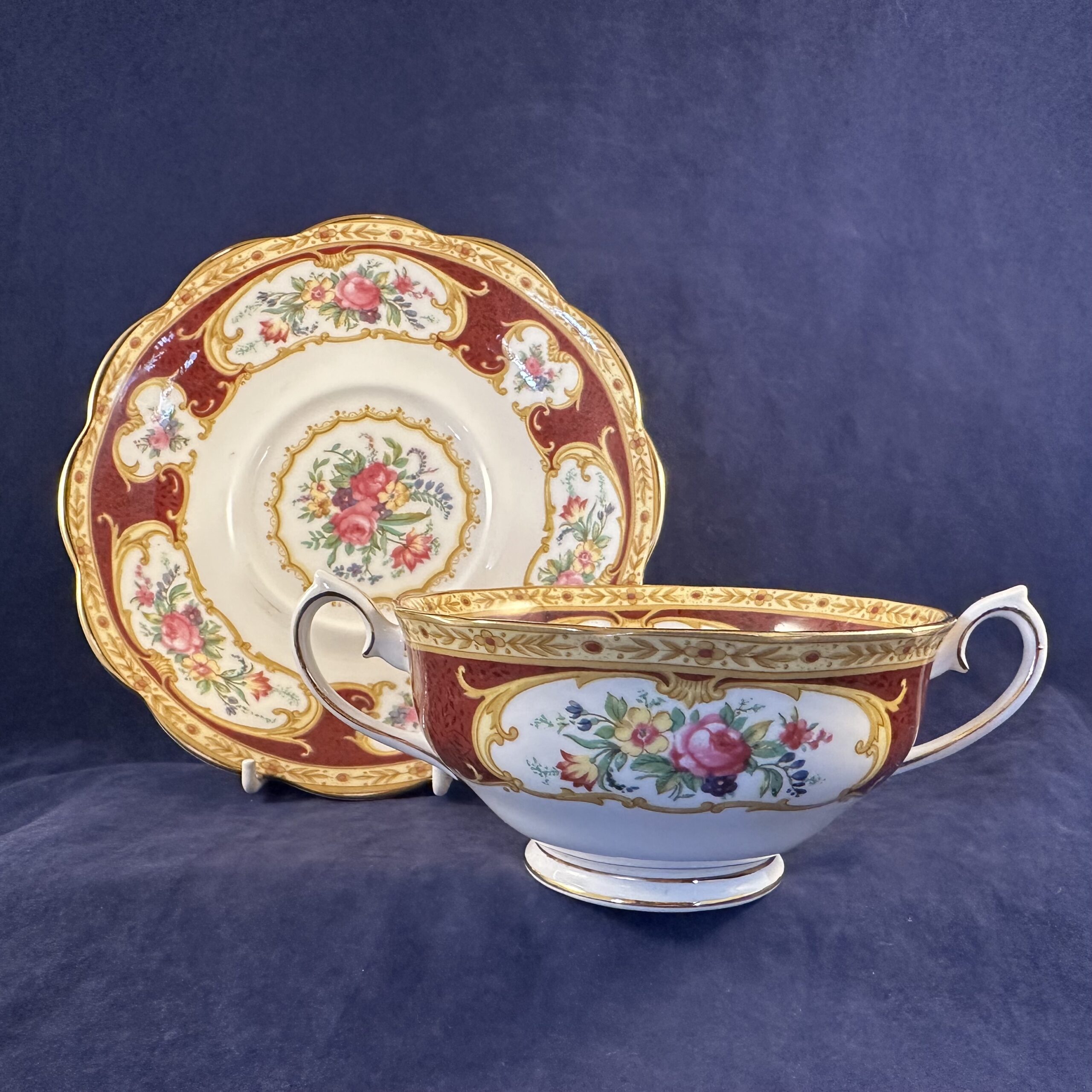 Royal Albert 'Lady Hamilton' soepkom met schotel Ø 12 cm, hoog 6 cm. - Afbeelding 4