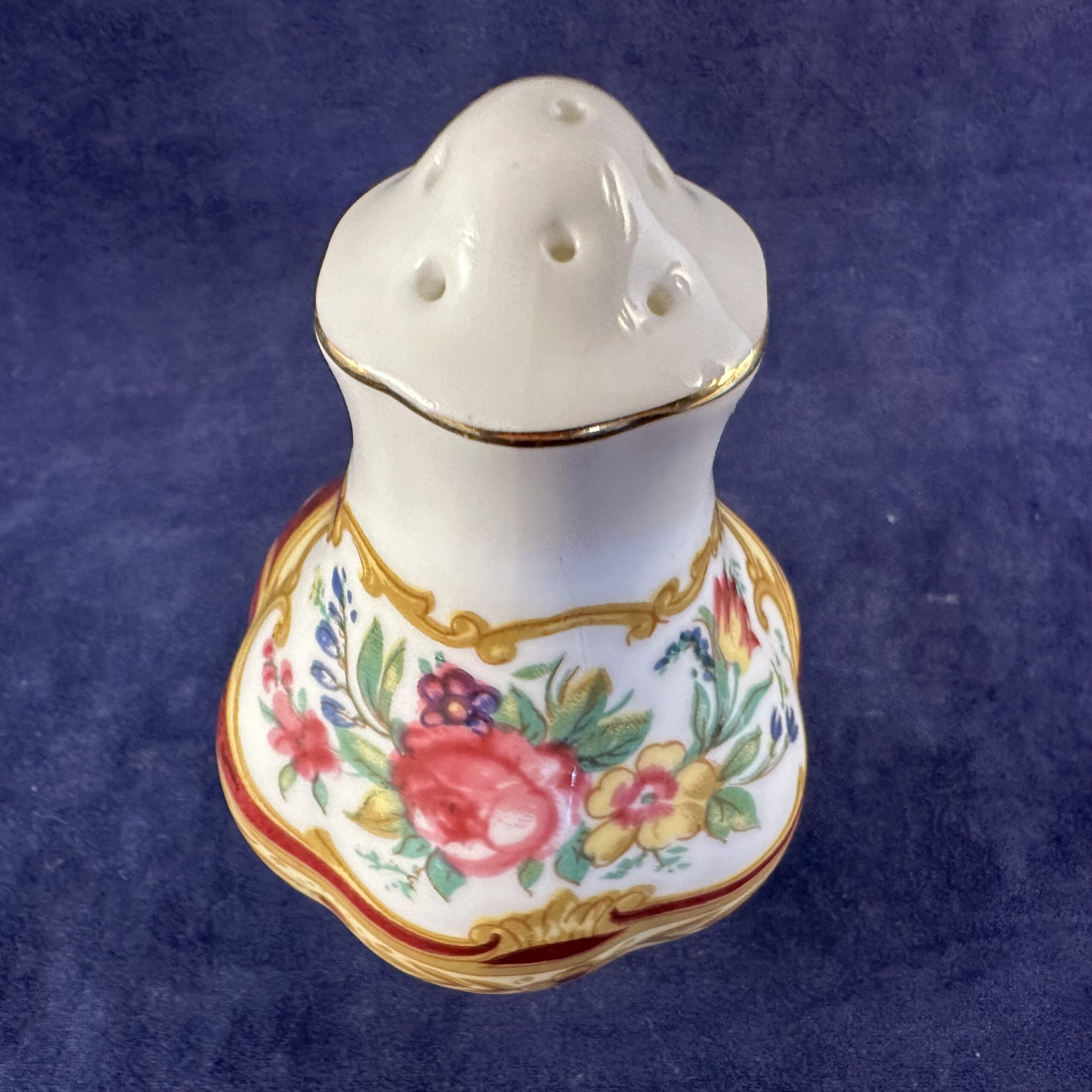Royal Albert 'Lady Hamilton' zoutvaatje hoog 7,5 cm. - Afbeelding 4