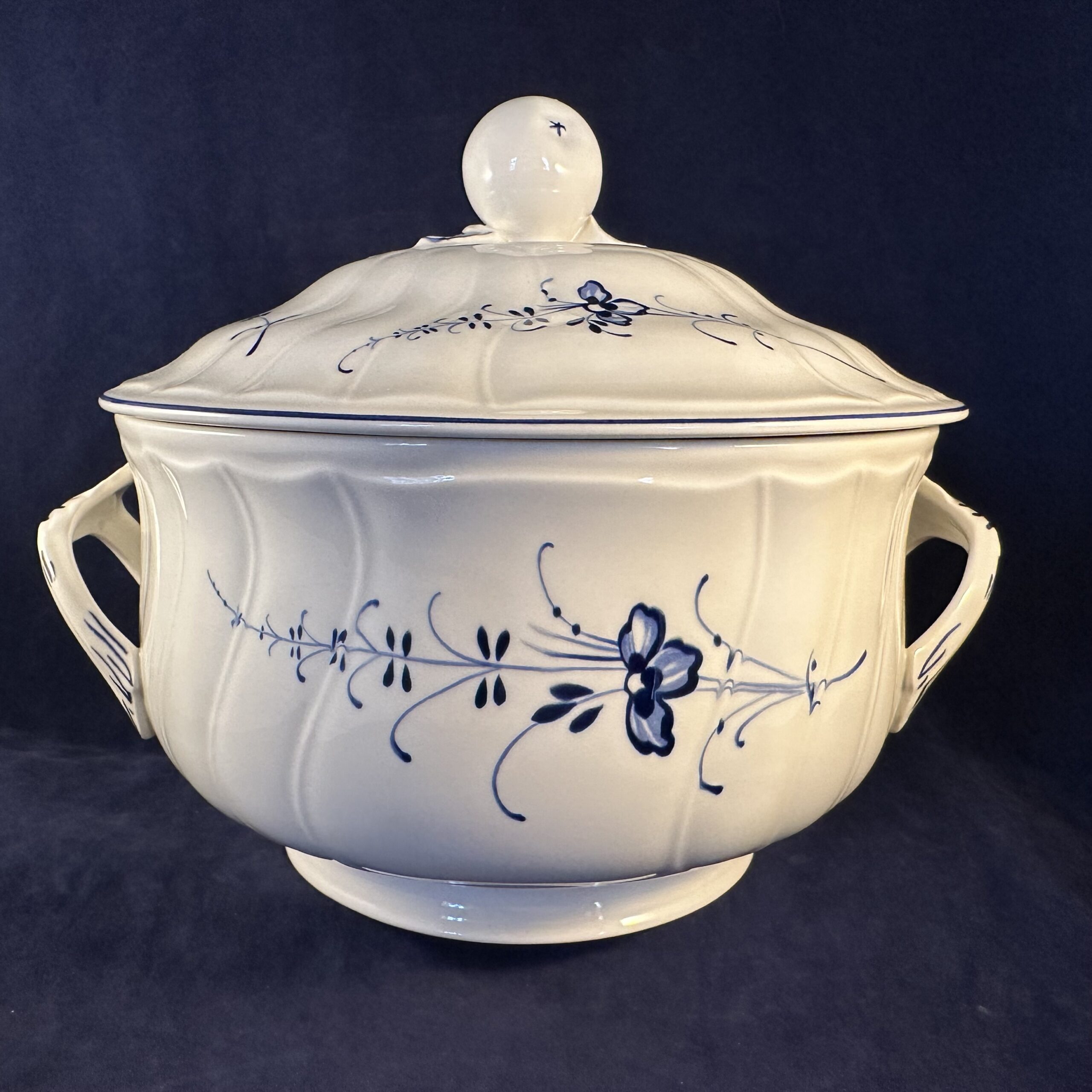 Villeroy & Boch Vieux Luxembourg dekschaal Ø 20,4 cm hoogte 18 cm