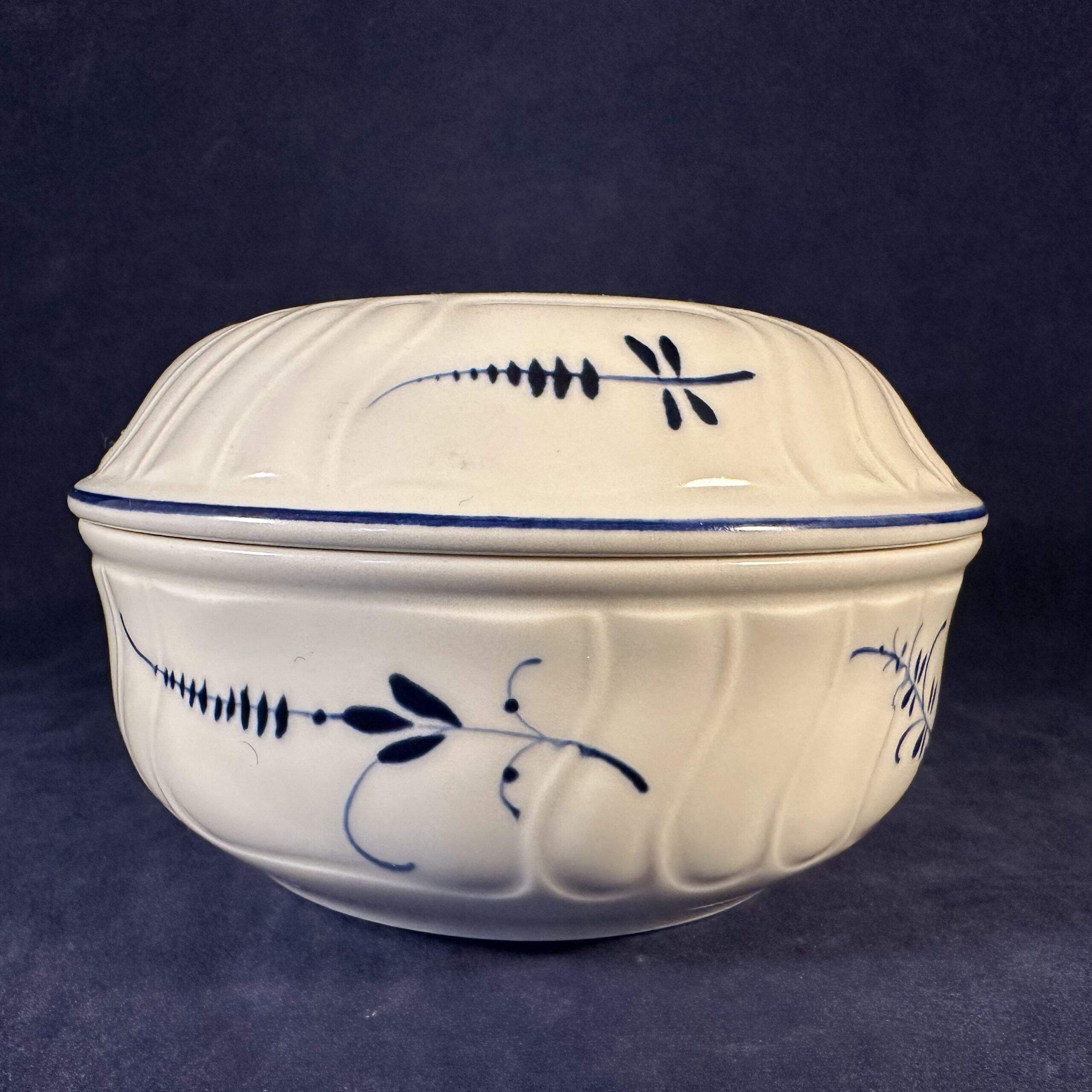 Villeroy & Boch Vieux Luxembourg dekseldoosje, Ø 10 cm, hoog 6,5 cm - Afbeelding 3