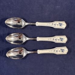 Villeroy & Boch Vieux Luxembourg set van 3 dessertlepeltjes lang 15 cm.