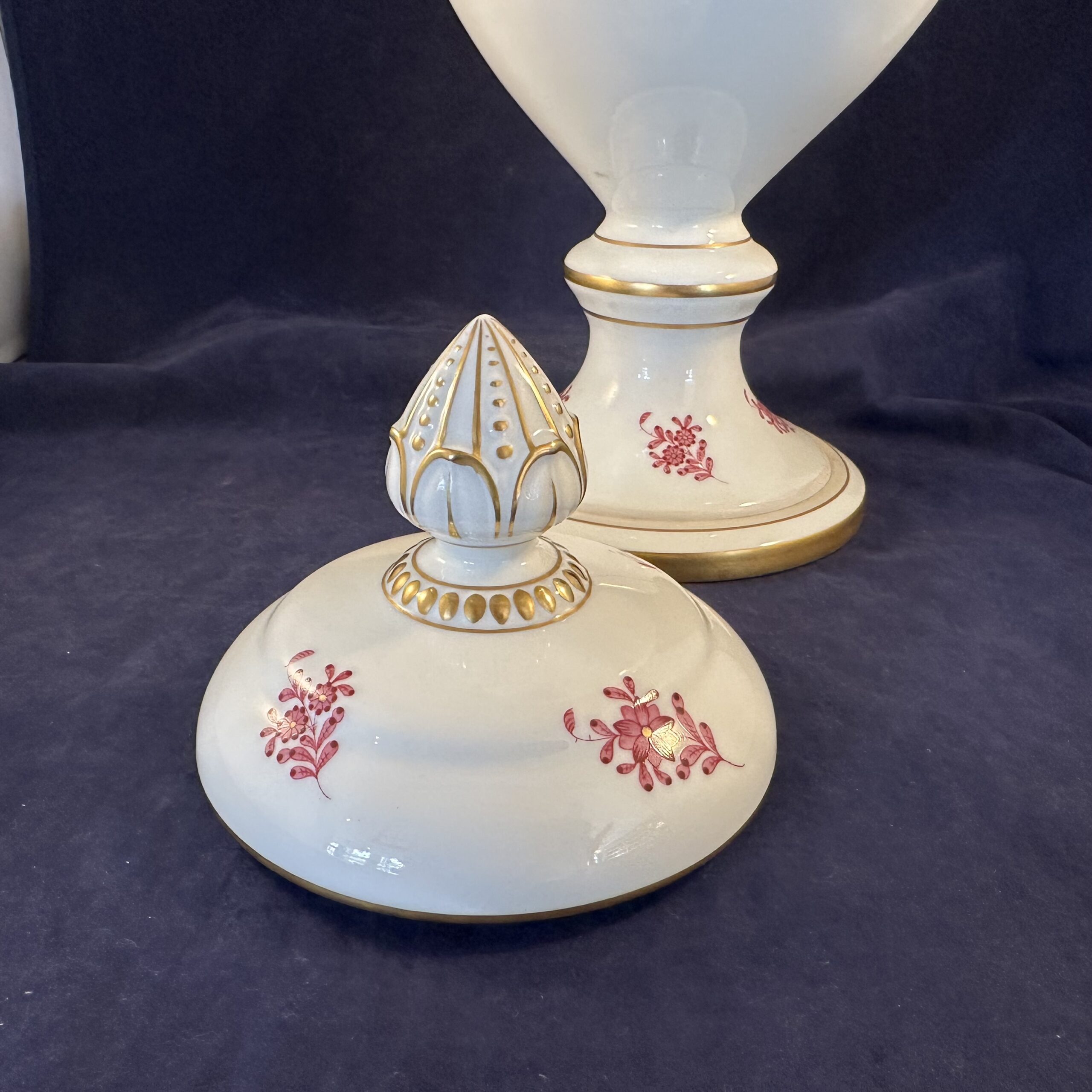 Herend Apponyi roze grote dekselpot hoog 51 cm nr. 6430 - Afbeelding 2