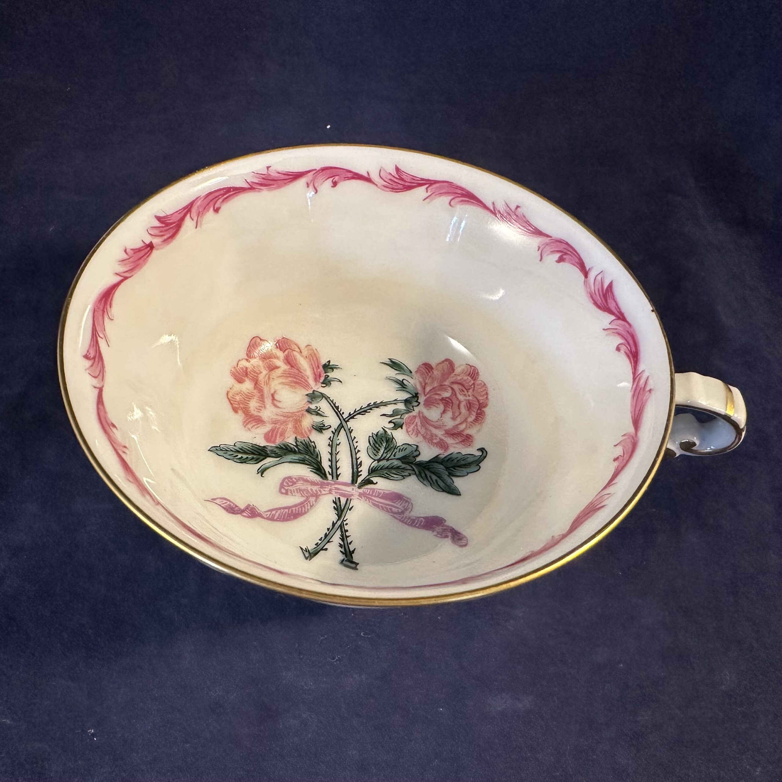Limoges Bernardaud 'Les deux roses' theekop zonder schotel Ø kopje 10 cm, hoogte 4,8 cm. - Afbeelding 2