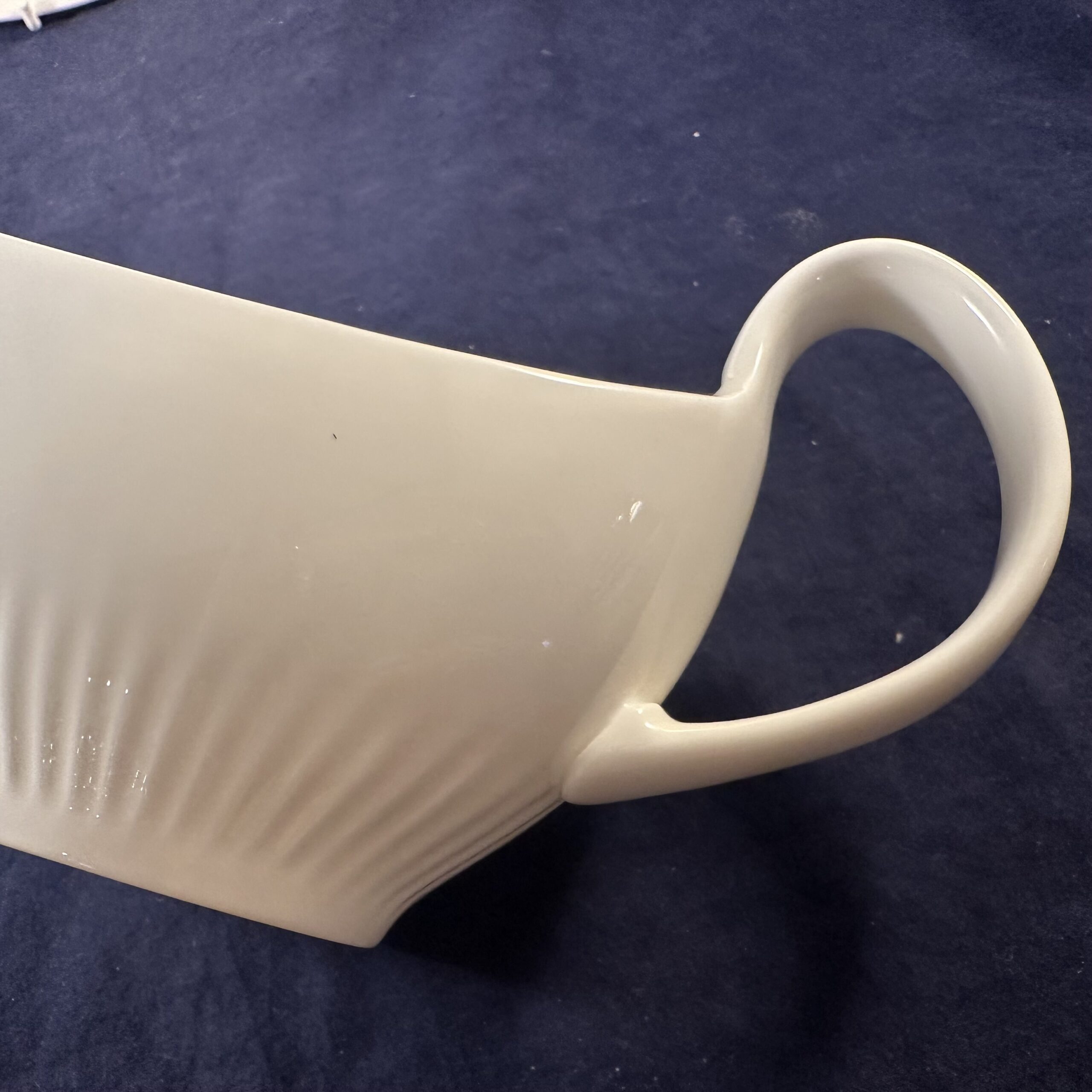 Wedgwood 'Galaxie White' sauskom met losse schotel Ø 21,5 x 8,5 cm, hoog 11,5 cm - Afbeelding 4