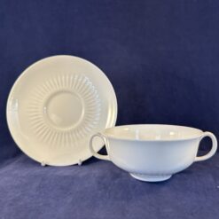 Wedgwood 'Galaxie White' soepkom met schotel Ø 12 cm, hoog 5,3 cm. - Afbeelding 3