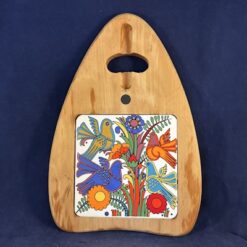 Villeroy en Boch 'Acapulco' kaasplankje 32 x 22,5 cm. Houten plank met porseleinen inzet en magneet om mes vast te houden.