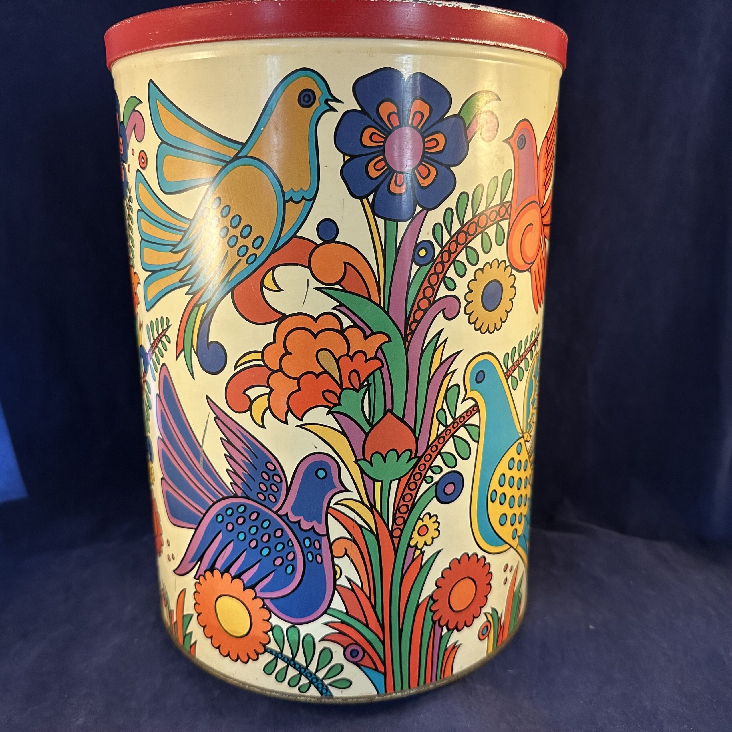 Villeroy en Boch 'Acapulco' voorraadblik Ø 20,8 cm, hoog 28 cm.
