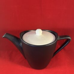 Regina plateel Gouda mat zwarte theepot 'Black Princess' ontworpen door Floris Meydam. Inhoud 1 liter. - Afbeelding 2
